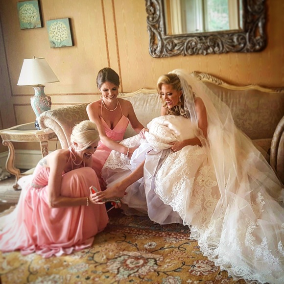 Meet your Posher, Elaina - Picture 1 of 1